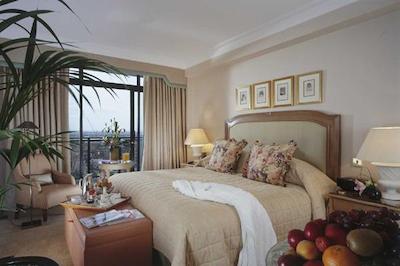 جمیرا کارلتون تاور