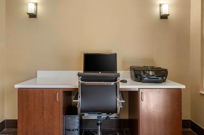 جمیرا کارلتون تاور