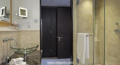 جمیرا کارلتون تاور