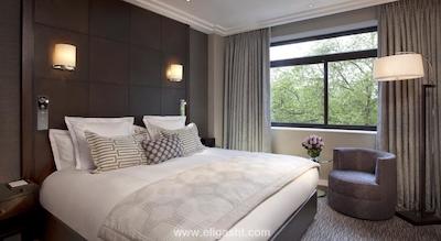 جمیرا کارلتون تاور