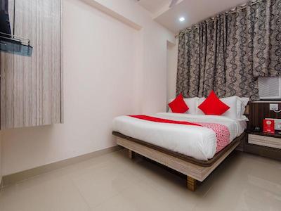 Oyo 13511 Hotel Gems