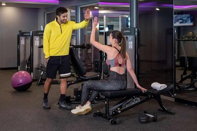 یوتل اساتانبول ایرپورت