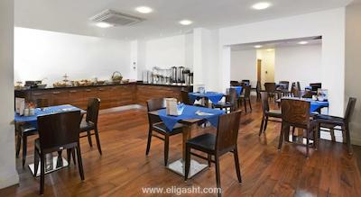 آمباسادورز