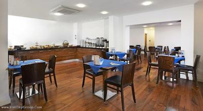 آمباسادورز