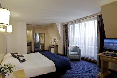 دانوبیوس هتل ریجنتس پارک