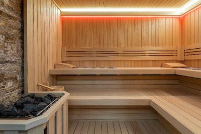 ویتال هتل فولیا