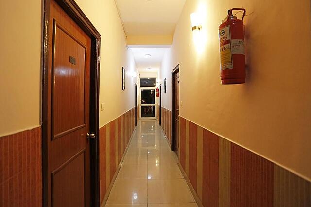 Oyo 1915 Hotel Central Park Inn