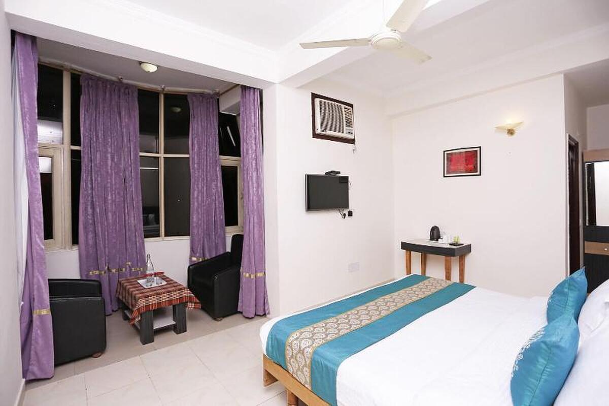 Oyo 1915 Hotel Central Park Inn