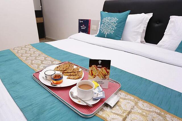 Oyo 1915 Hotel Central Park Inn