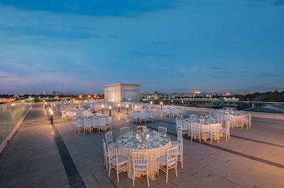 دوبل تری بای هیلتون استانبول توپکاپی