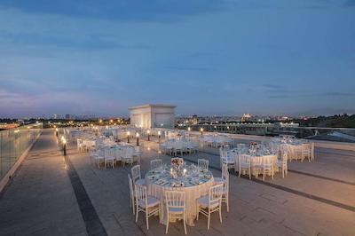 دوبل تری بای هیلتون استانبول توپکاپی