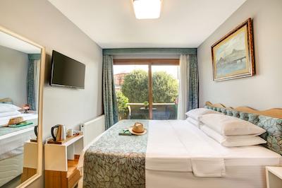 الیت آپارتز بای ام کی