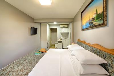 الیت آپارتز بای ام کی