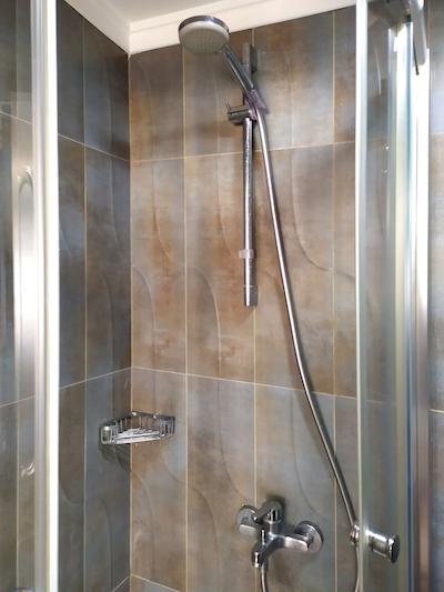 الیت آپارتز بای ام کی