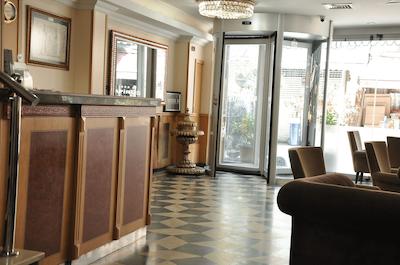 گرند پاپیروس هتل