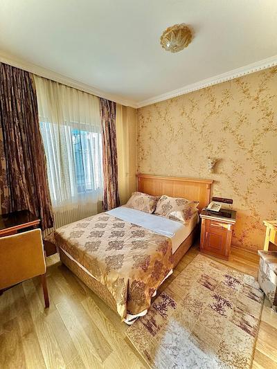 گرند پاپیروس هتل