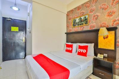 OYO 491 Rahab Hotel