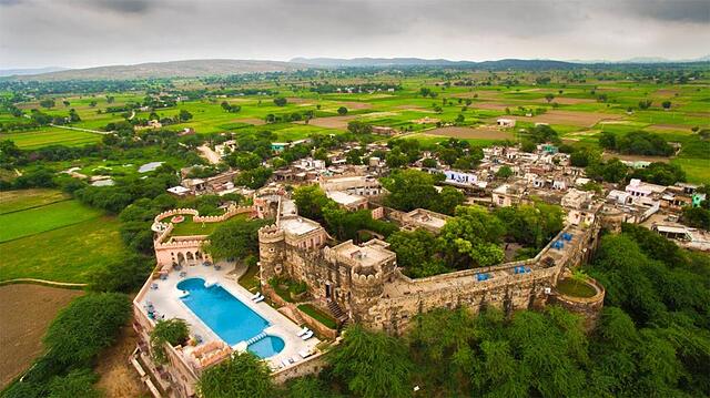 Neemrana S Hill Fort Kesroli