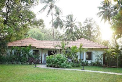 Andores Resort And Spa