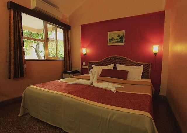 Hotel Gopika International