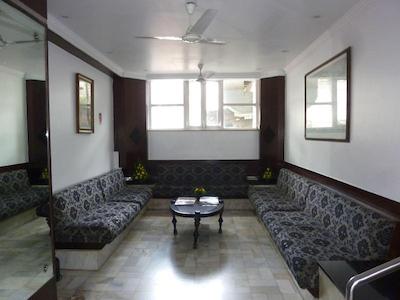 Hotel Balwas International