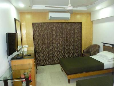 Hotel Balwas International