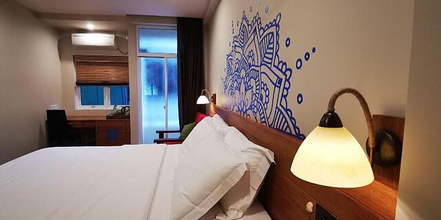 Meri Maldives