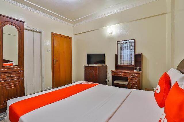 Oyo 429 City Hotel