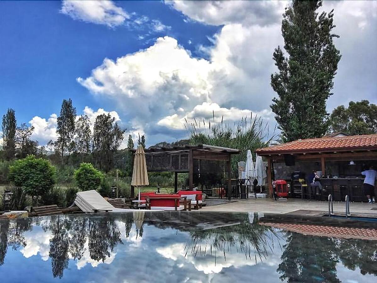 Ucurtma Hotel