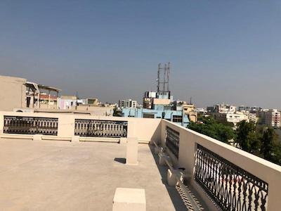 Anjani Mansion Guest House