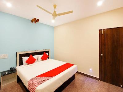 Capital O 23543 Hotel Vaishnavi