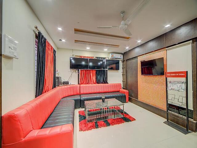 OYO Flagship 24397 9 Star Hotel