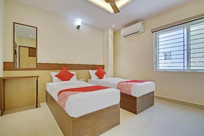 OYO 37517 Withinn Hotel