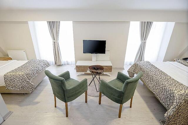 THE CORNER INN HOTELS BY SUiT