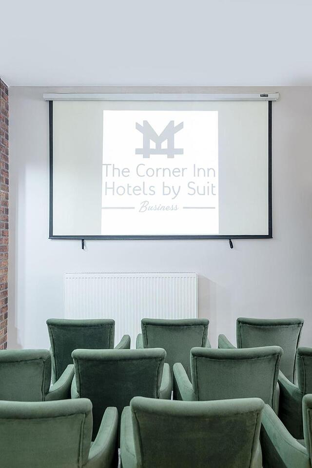 THE CORNER INN HOTELS BY SUiT