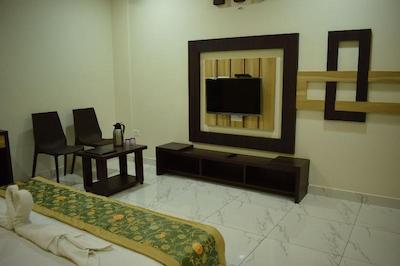 Hotel Shriram Residency