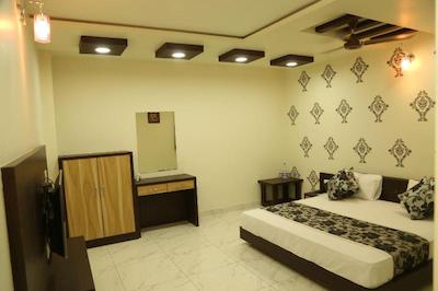 Hotel Shriram Residency
