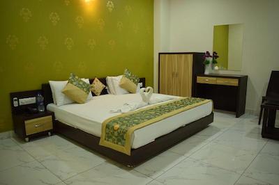 Hotel Shriram Residency