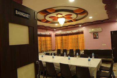 Hotel Shriram Residency