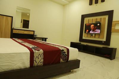 Hotel Shriram Residency