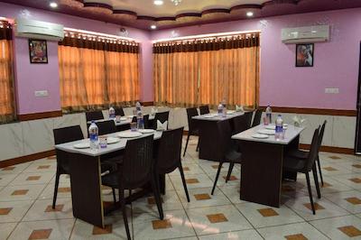 Hotel Shriram Residency