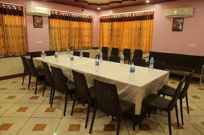 Hotel Shriram Residency