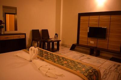 Hotel Shriram Residency