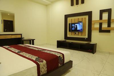 Hotel Shriram Residency