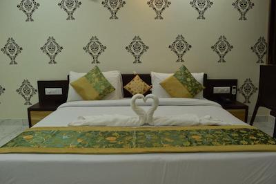 Hotel Shriram Residency