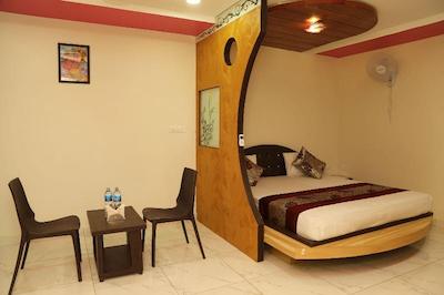 Hotel Shriram Residency
