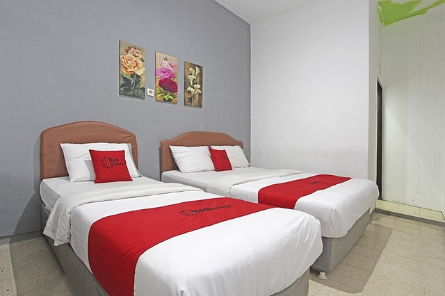 RedDoorz @ Soekarno Hatta 2