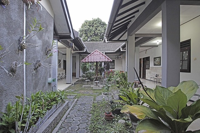 RedDoorz @ Soekarno Hatta 2
