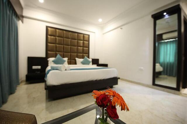 Hotel Bauji Palace