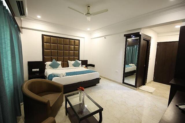Hotel Bauji Palace